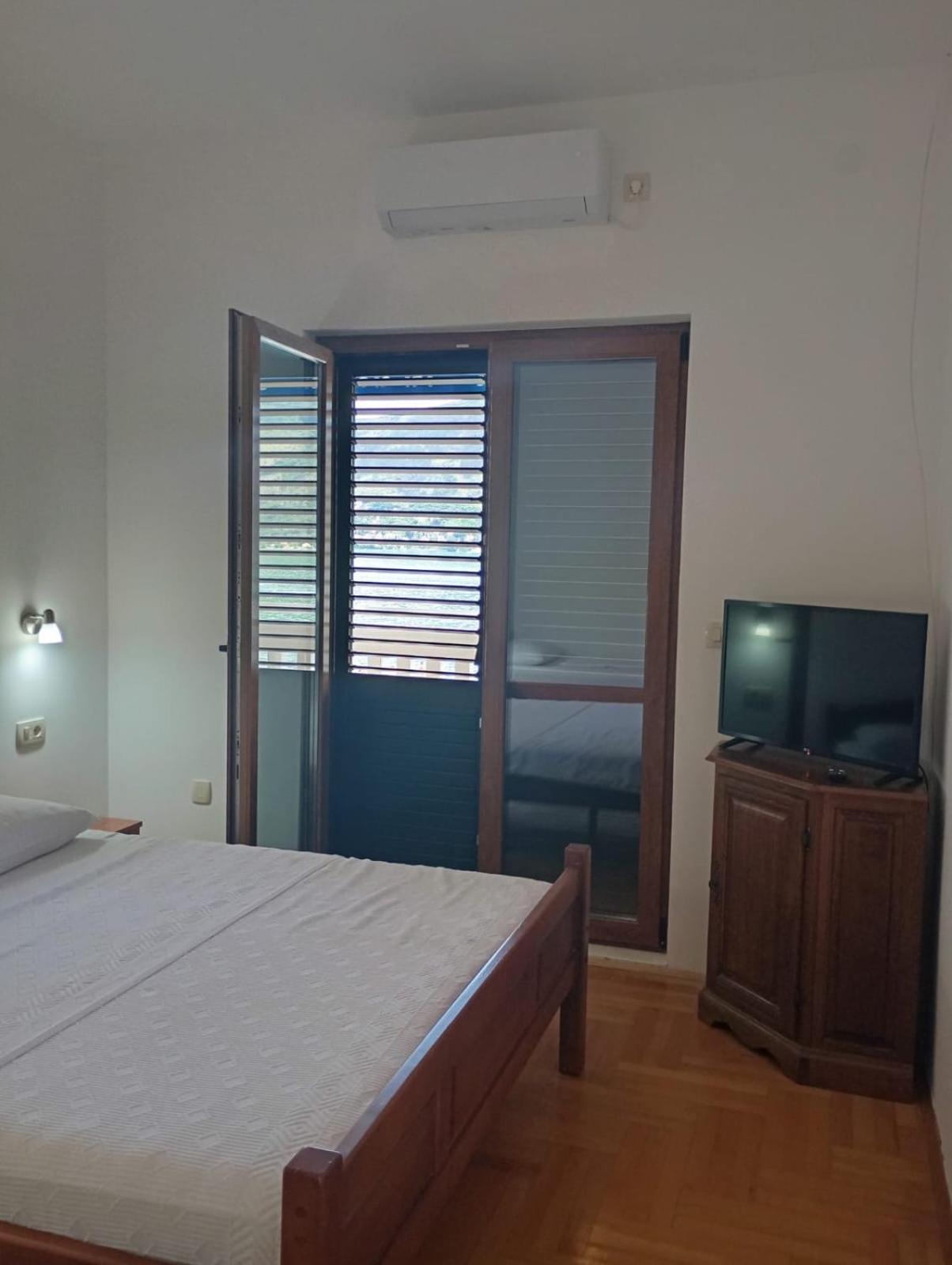 Apartments Cebra Herceg Novi Exterior photo