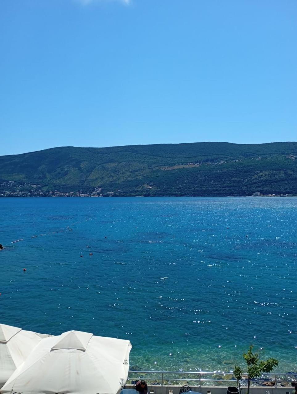 Apartments Cebra Herceg Novi Exterior photo