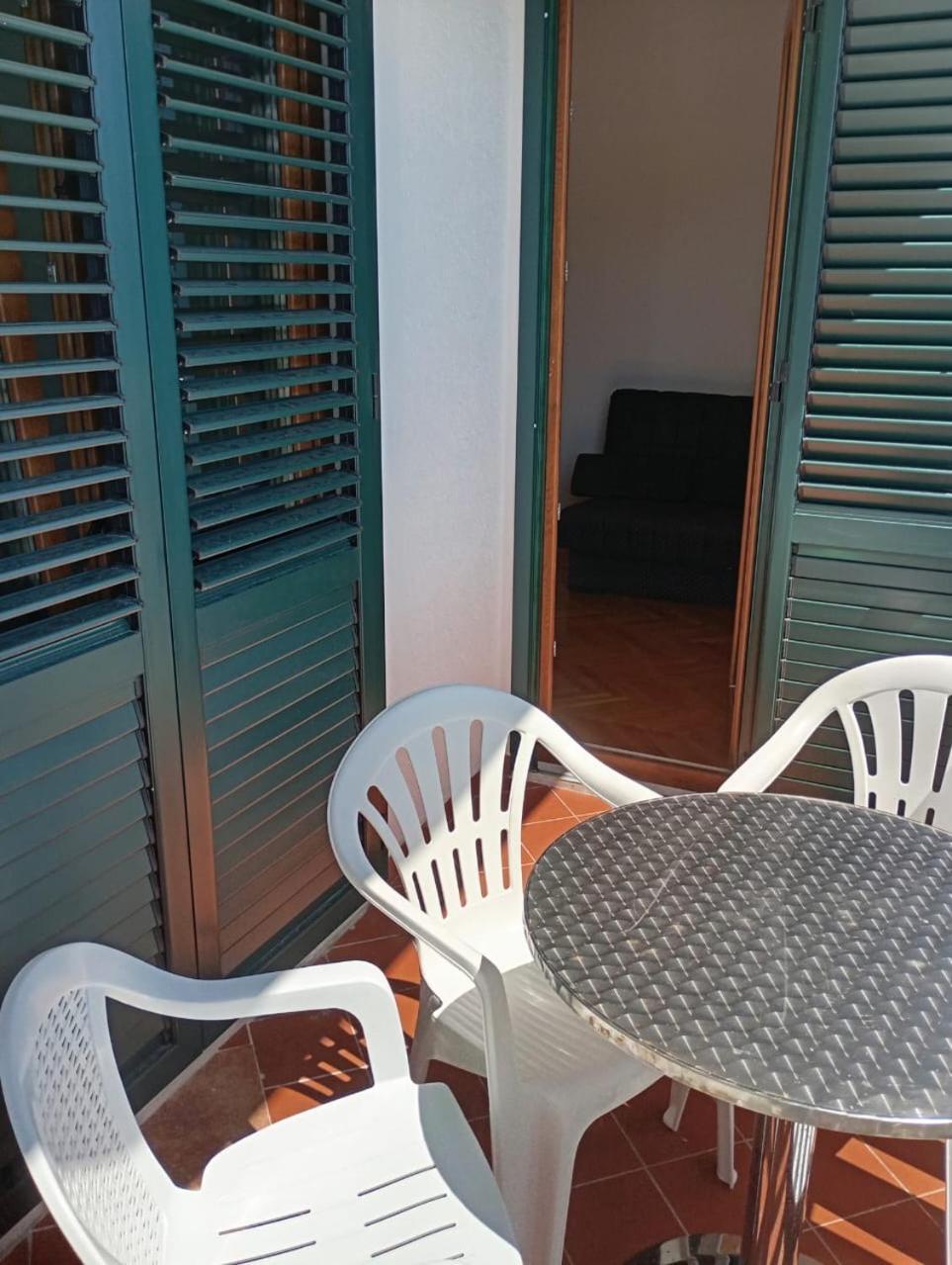 Apartments Cebra Herceg Novi Exterior photo