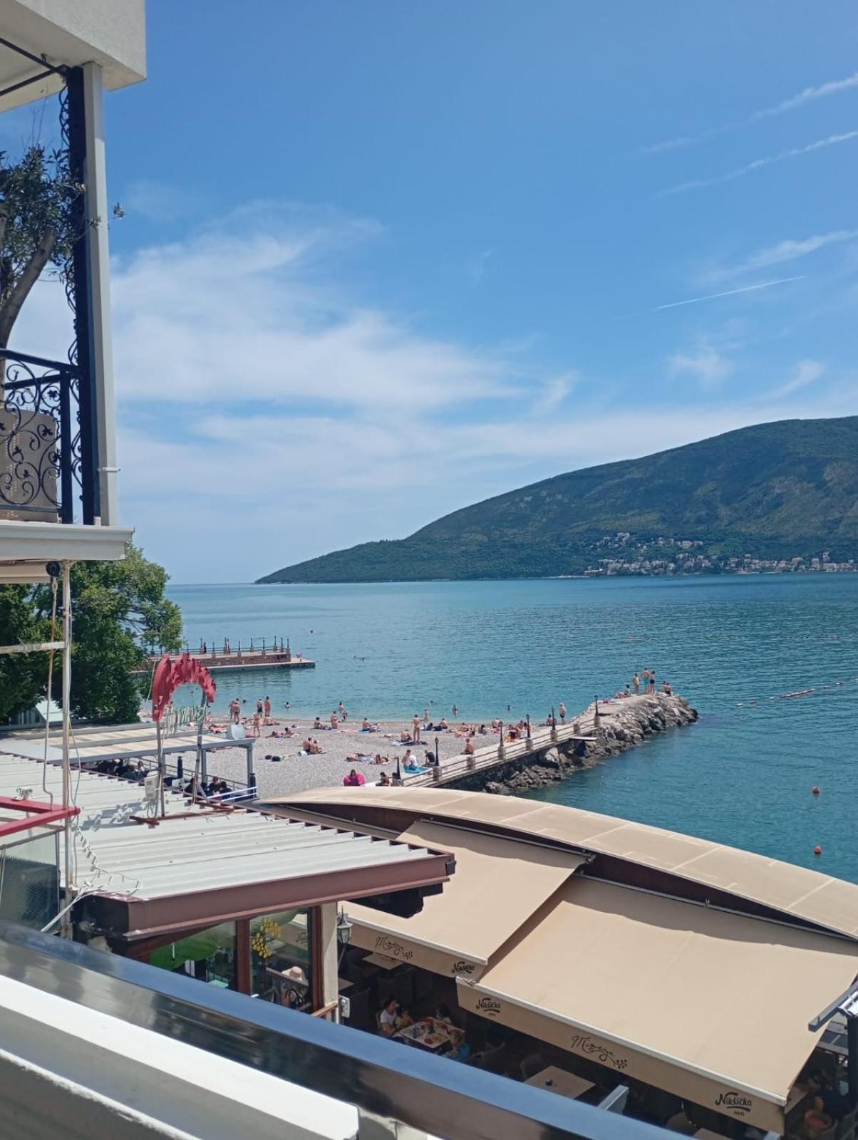Apartments Cebra Herceg Novi Exterior photo