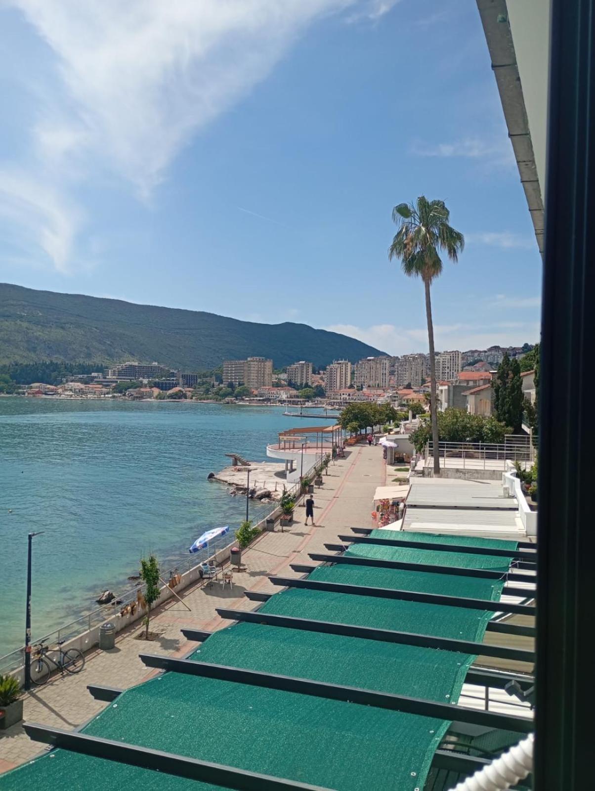 Apartments Cebra Herceg Novi Exterior photo