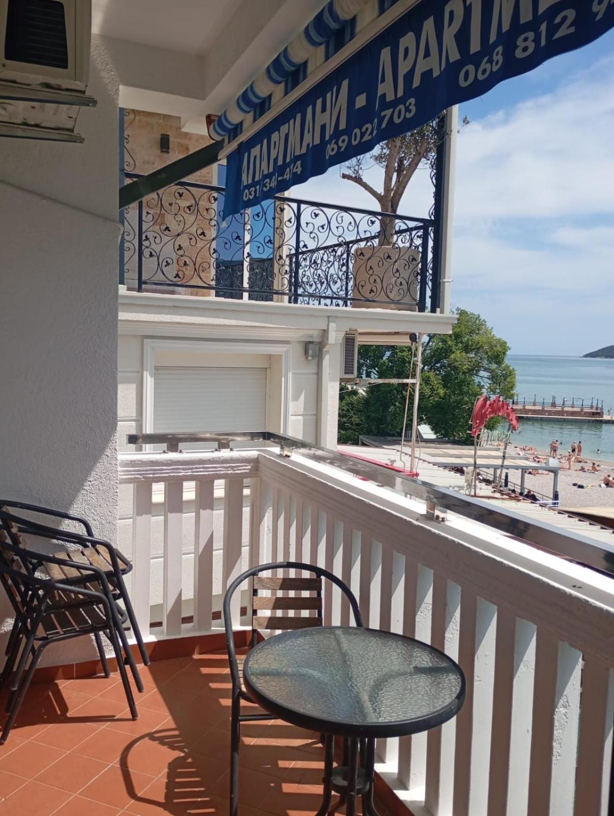 Apartments Cebra Herceg Novi Exterior photo